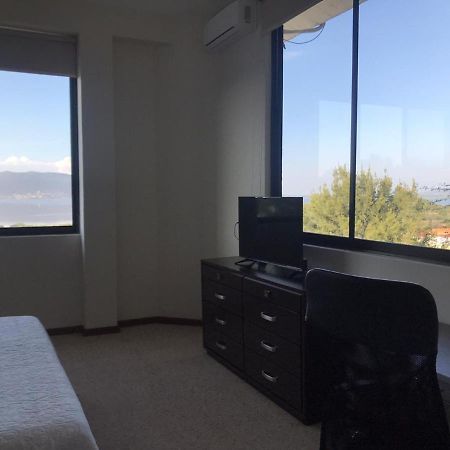 Hotel Candelero Yuriria Kültér fotó